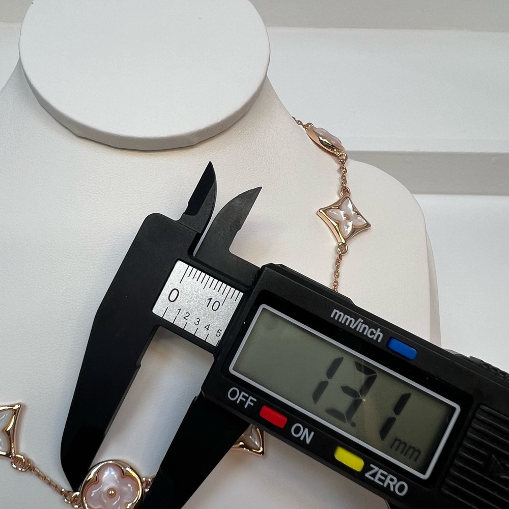 NMP6 High-end Genuine 3D NUDE Mother of Pearl 18K Rose Gold Pl CHOKER-Necklace - Picture 6 of 7
